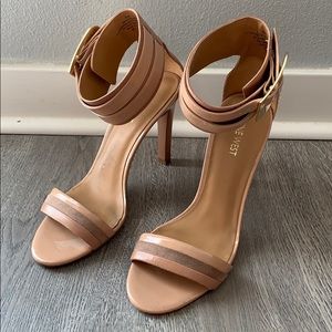 Nine West Nude Heel size 8